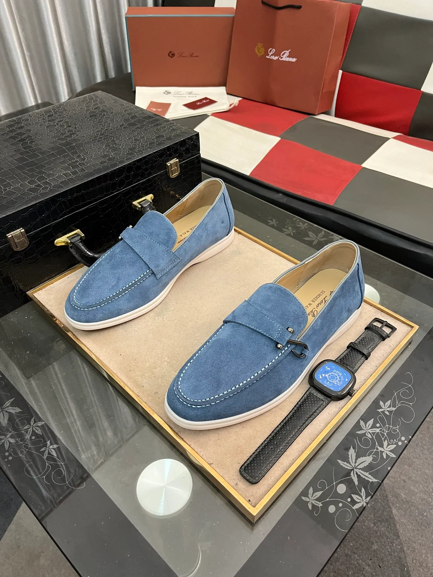 Men's Men's Shoes💰420⌚️⌚️【Loro Piana】LP couple's casual sneakers. Simple and fashionable, the upper is made of cow suede and leather. Sheepskin feet. Custom rubber sole. Size: Female 35-42 (35, 41, 42, 43 customized are non-refundable) Male 38-46 (45, 46 customized)